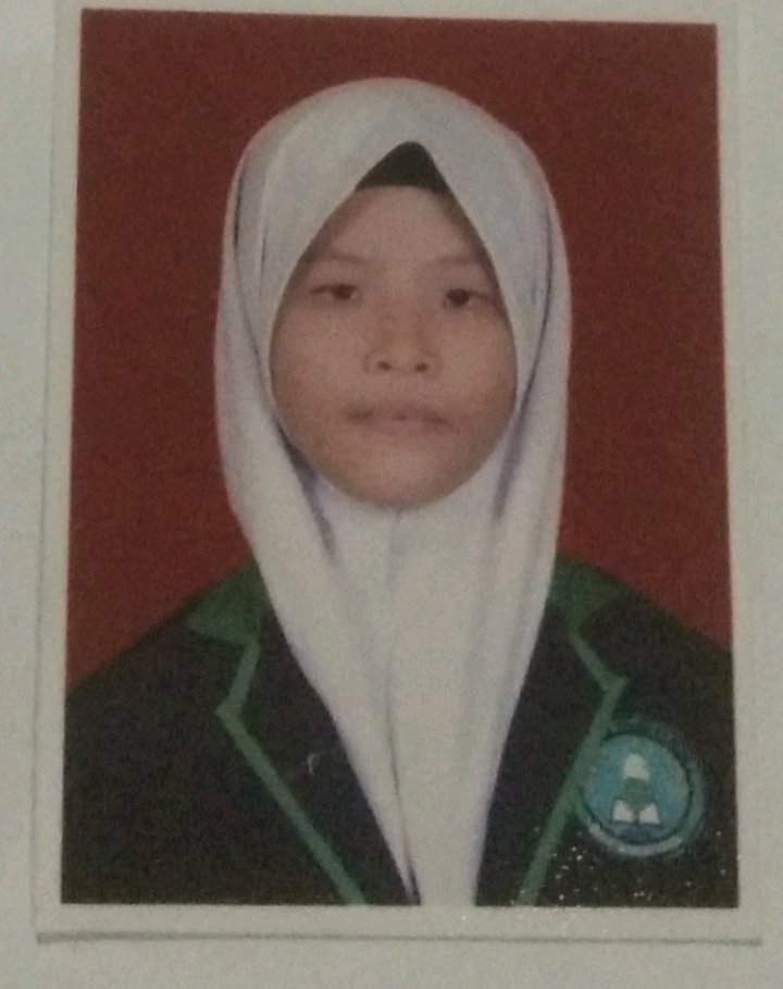 <center>MAYA ADAWIYAH<br>XII MIA 2</center>